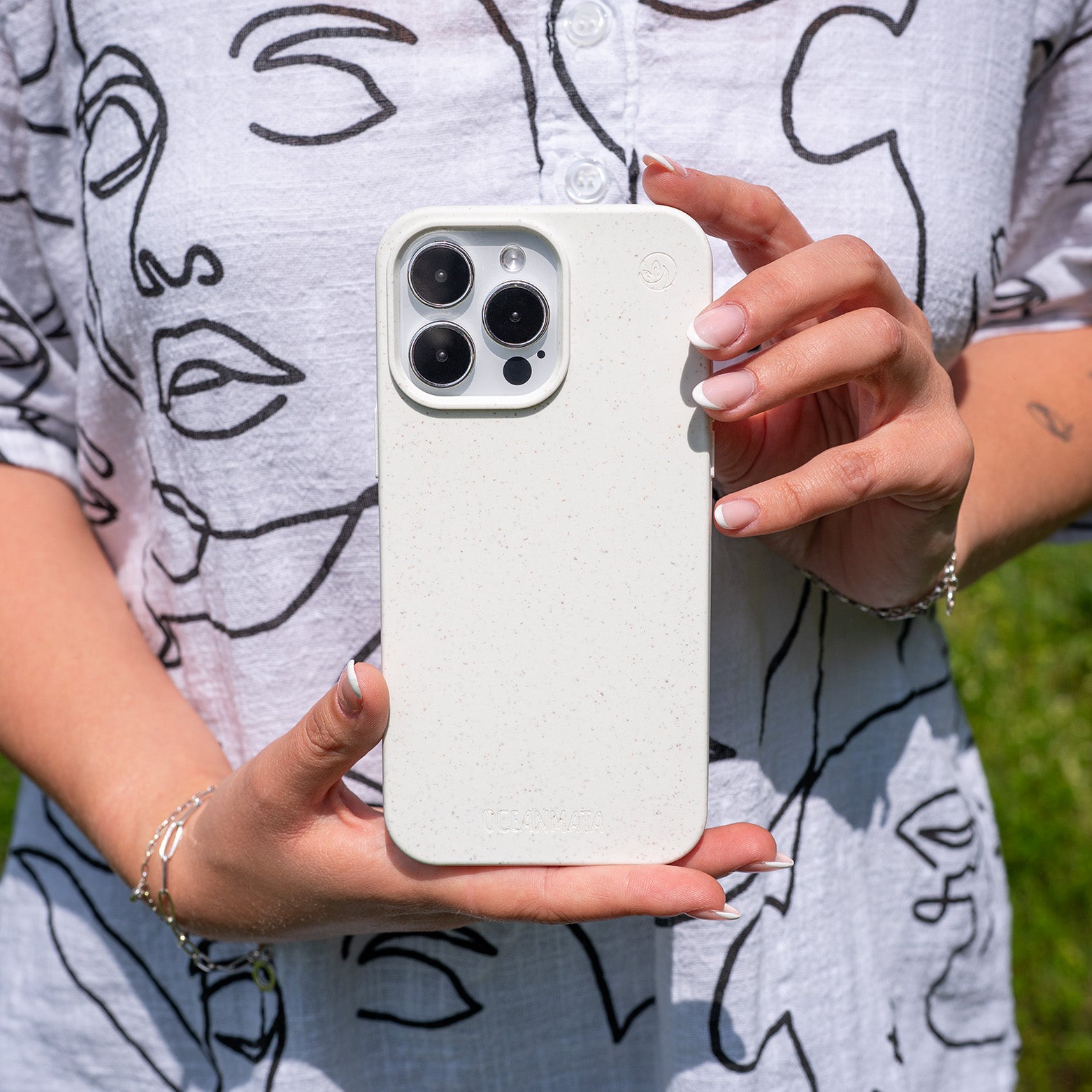 iPhone 15 pro Hülle - weiß - nachhaltig – Ansicht 5
