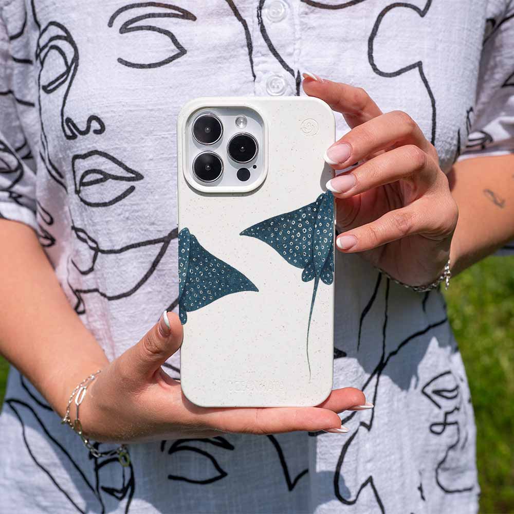 iPhone 16e/17e Hülle - Ray weiß - "RayDance" - nachhaltig
