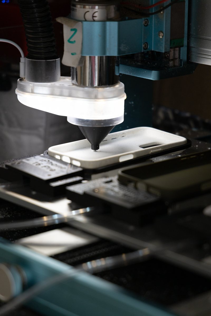 MagSafe-Fräsung auf der CNC
