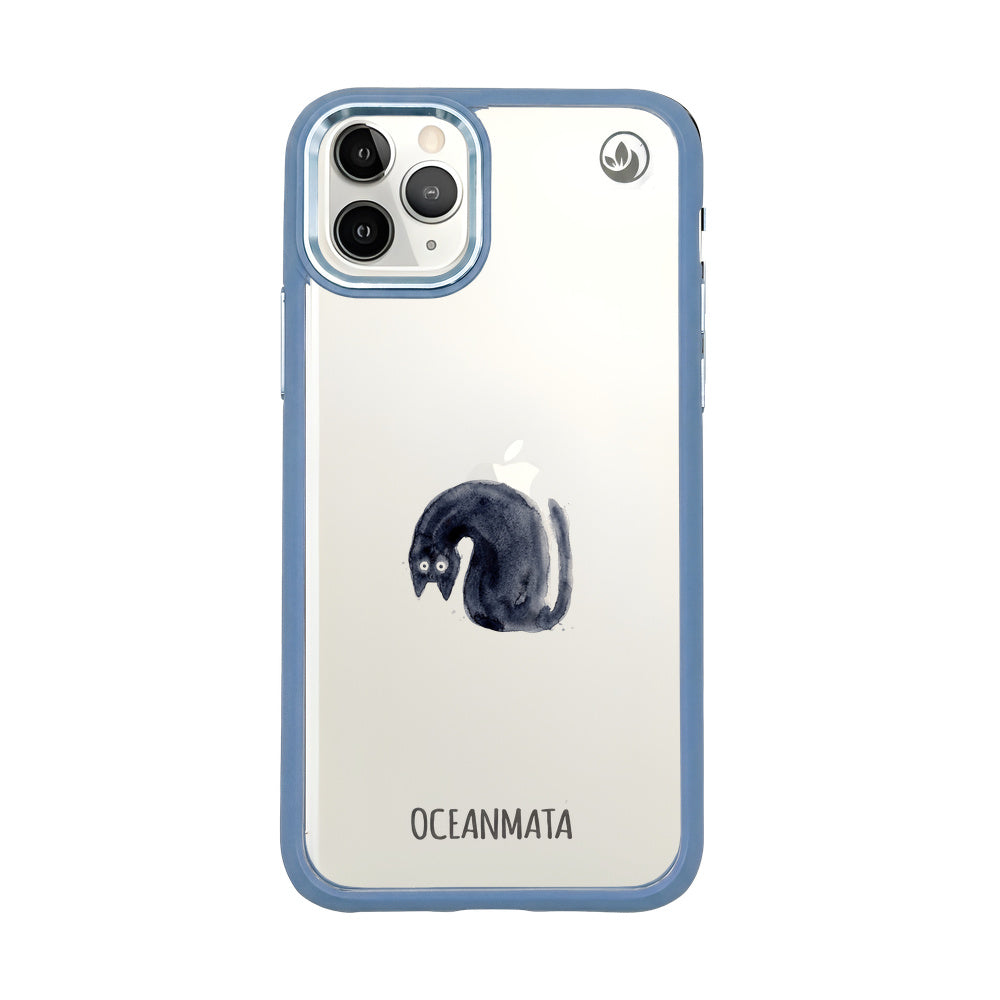 Nachhaltige Handyhülle iPhone 11 pro Blackcat aus Ocean Plastic — Vorderseite