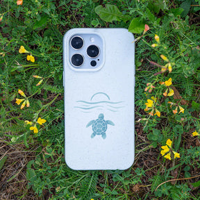 iPhone 15 pro Hülle - weiß - "Into the Sun" - nachhaltig