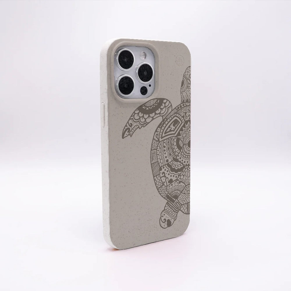 iPhone 14 Hülle - beige - "GREEN TURTLE" - nachhaltig