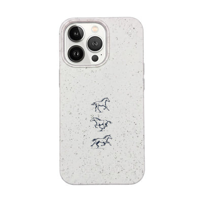 iPhone 13 pro max Hülle - Pferd weiß - "wild" - nachhaltig